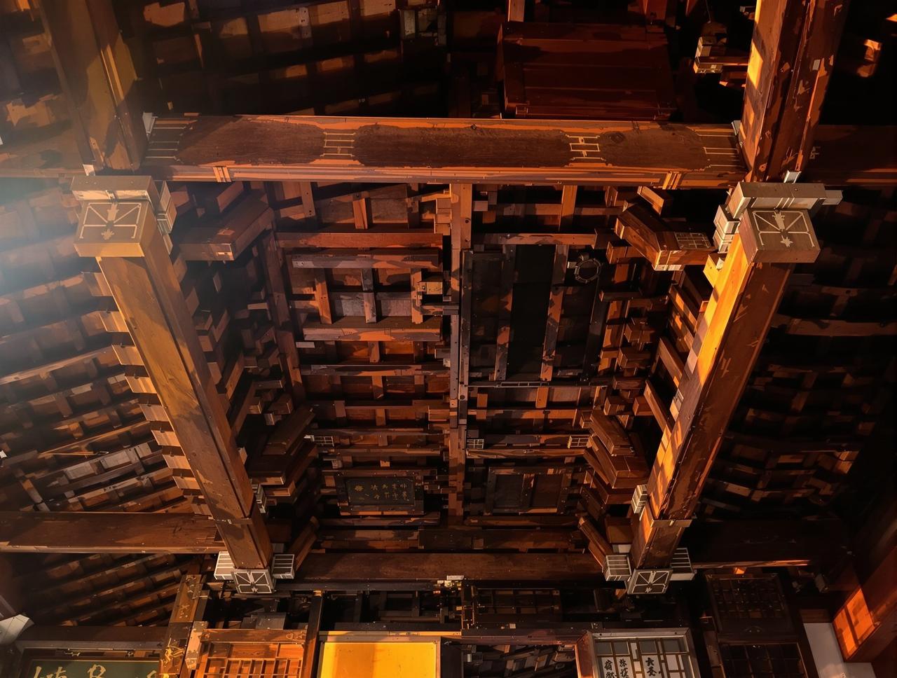 红叶影视-中国古建筑之美：榫卯结构